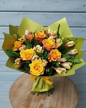 Букет цветов из:  Альстромерии и Розы в Беседино