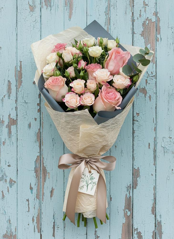 Букет цветов из: Розы в Беседино