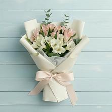 Букет цветов из:  Альстромерии в Беседино