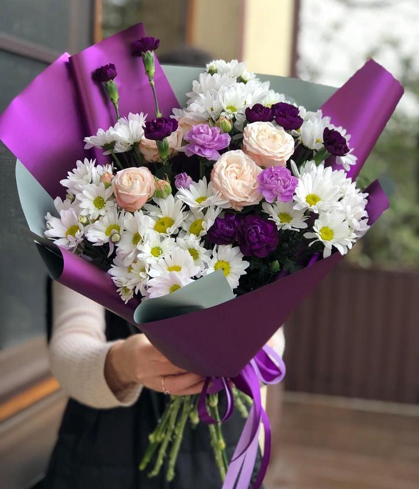 Букет цветов из: Хризантемы, Гвоздики и Розы в Беседино