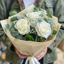 Букет цветов из:  Розы в Беседино
