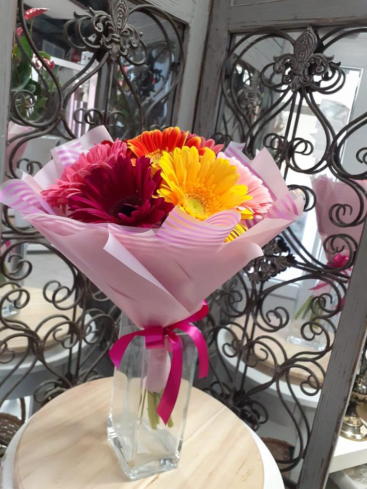 Букет цветов из: Герберы в Беседино