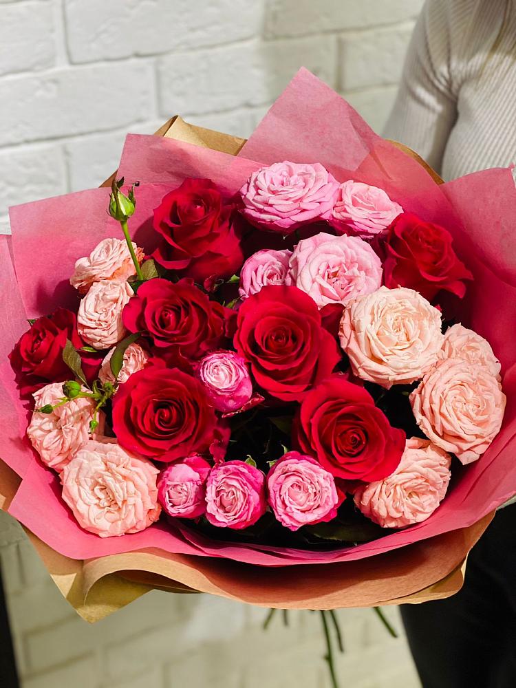Букет цветов из: Розы в Беседино