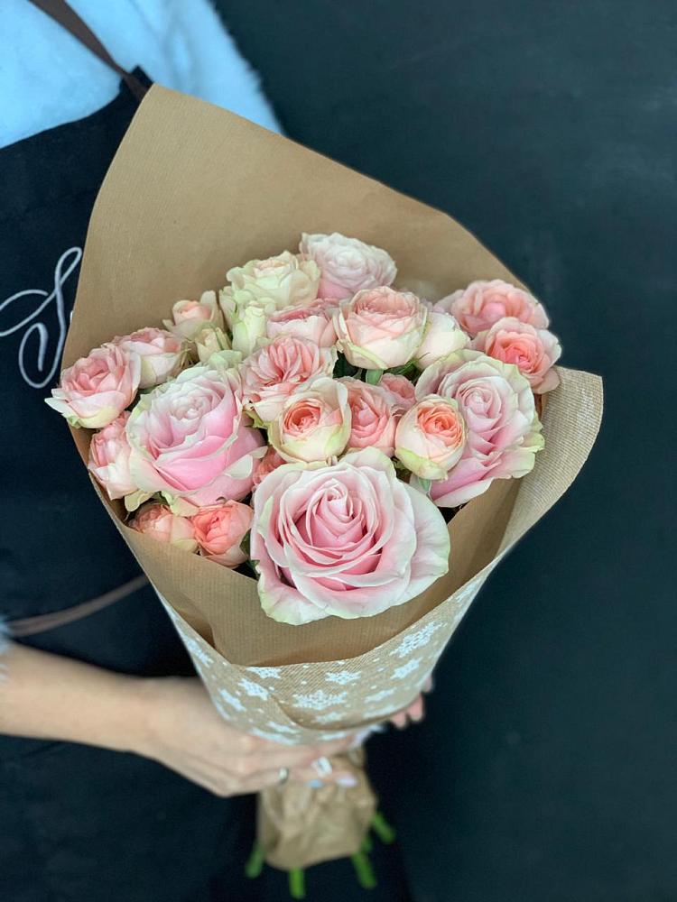 Букет цветов из: Хризантемы и Розы в Беседино