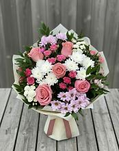 Букет цветов из:  Альстромерии, Гвоздики, Розы и Хризантемы в Беседино