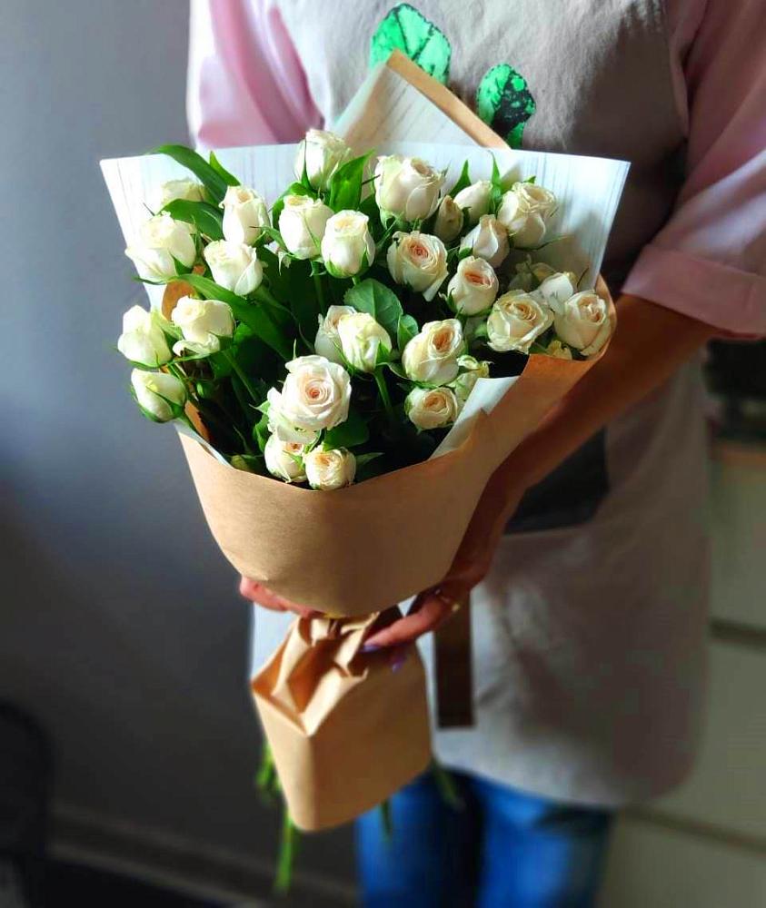 Букет цветов из: Розы в Беседино
