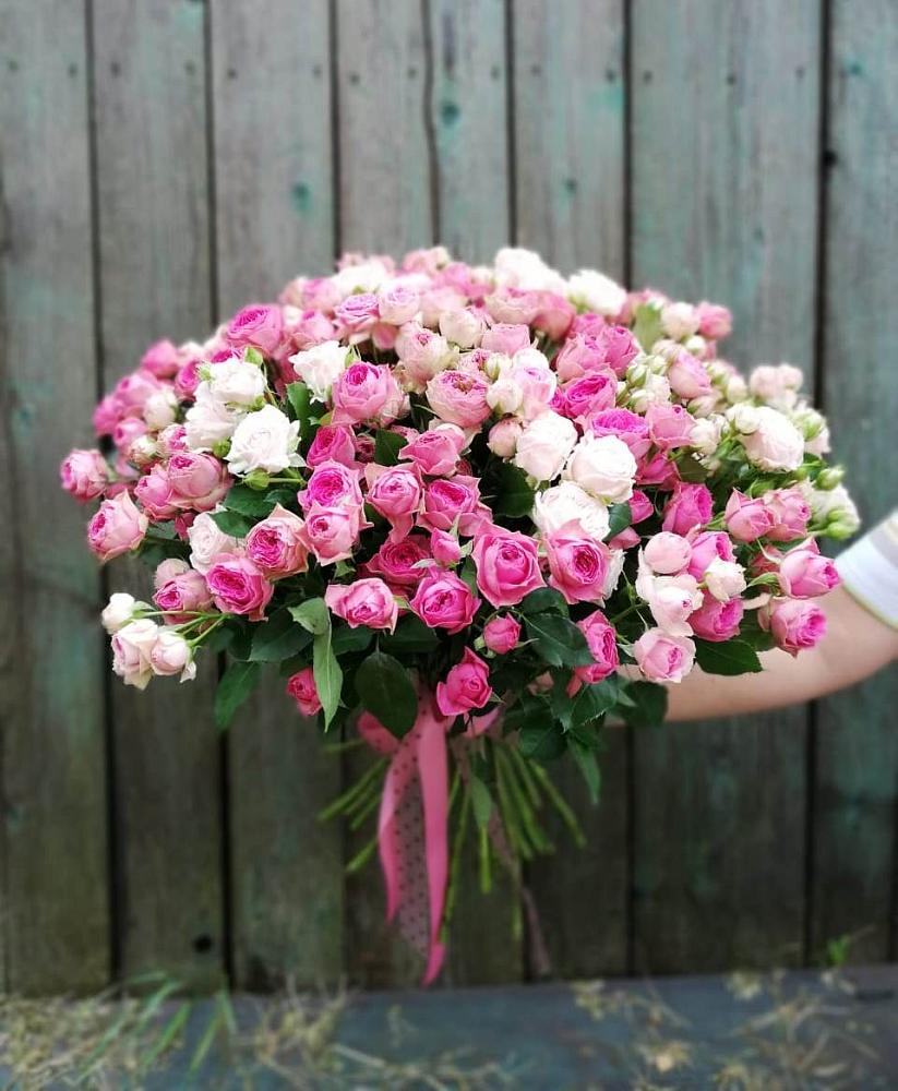 Букет Розовые кустовые розы Натали и Лав Лидия в Беседино