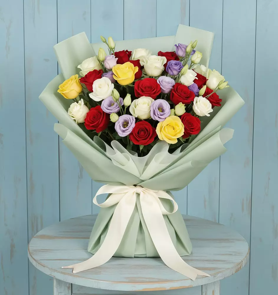 Букет цветов из: Розы в Беседино